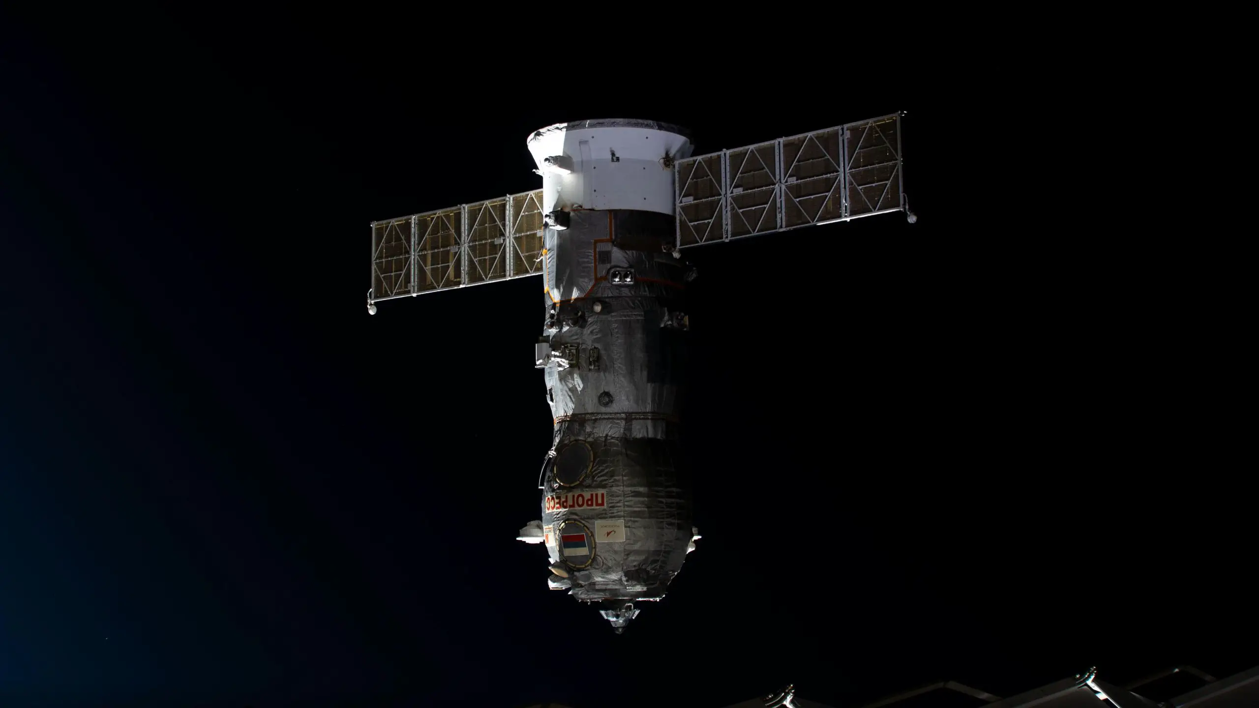 Progress-80-Cargo-Craft-After-Undocking-From-ISS-scaled.webp