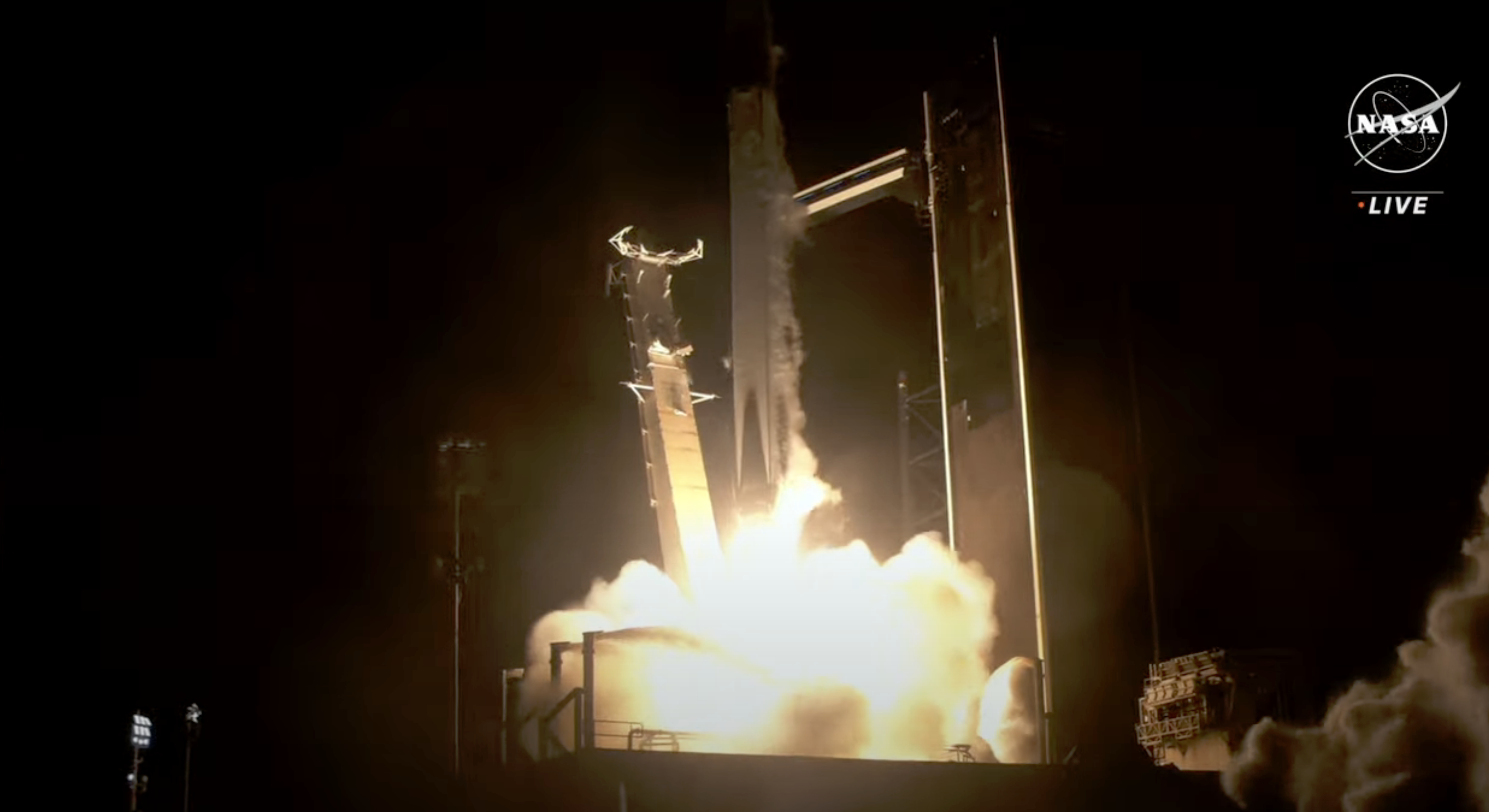 SPACEX-CREW-7-LIFTOFF-1.png