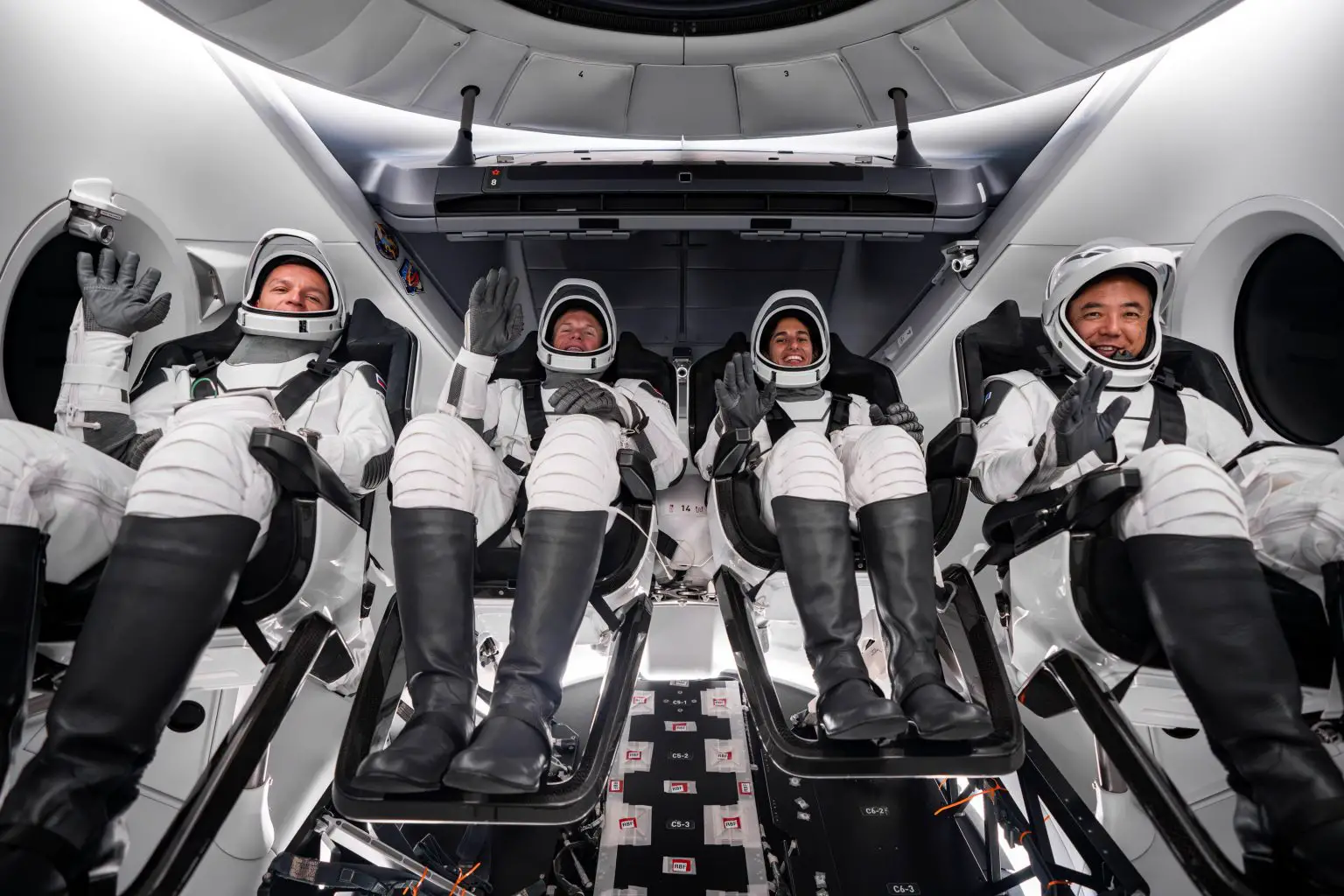 NASA-SpaceX-Crew-7-Members-in-Dragon-Endurance-Spacecraft-1536x1024.webp