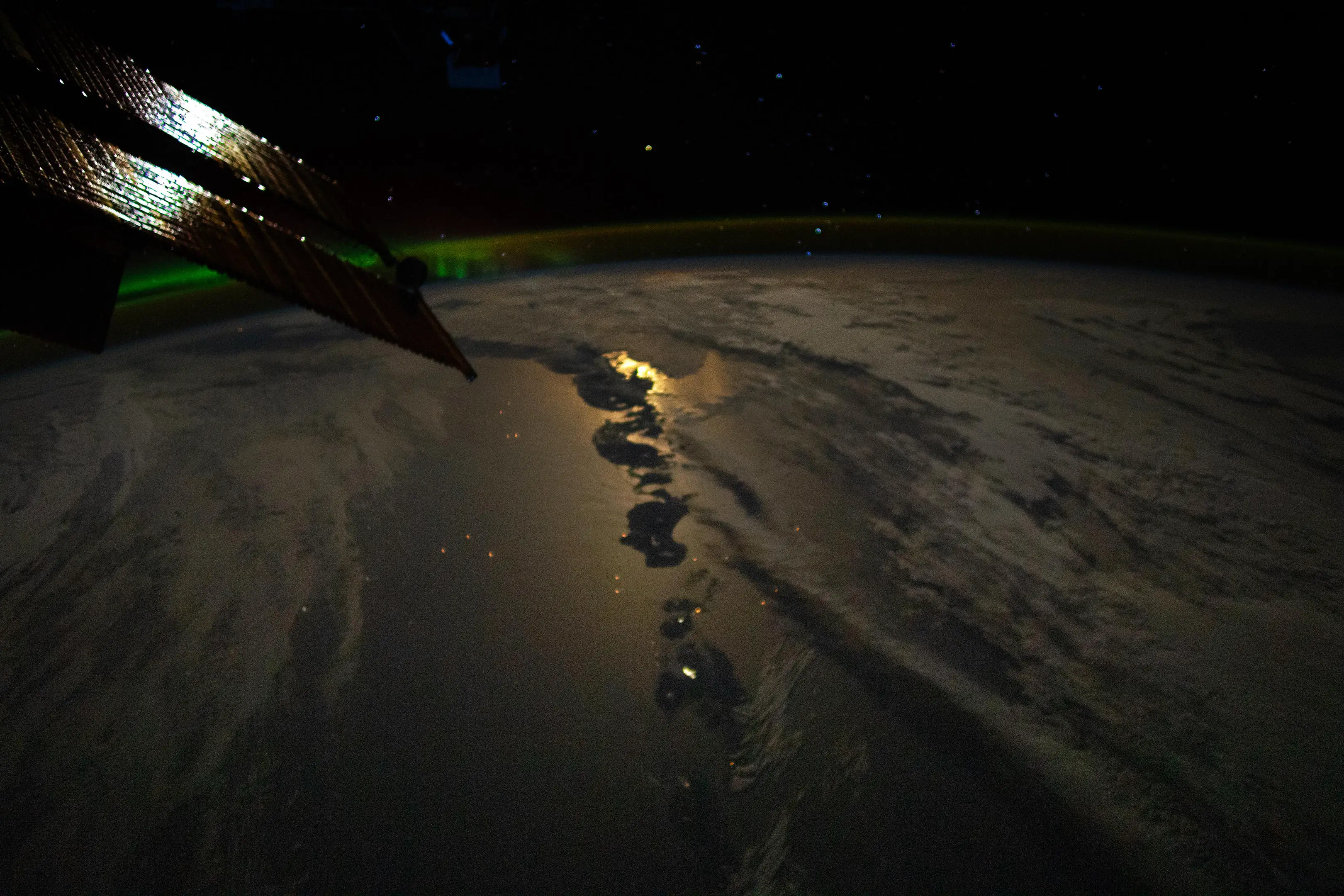 Illuminating-the-Aleutians.webp