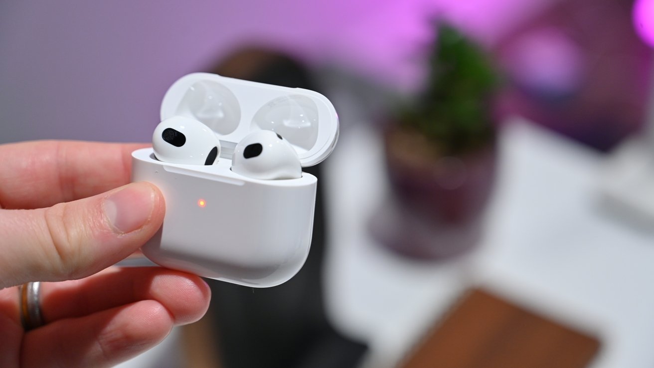 56059-113807-45459-88539-AirPods-3-Open-case-xl-xl.jpg