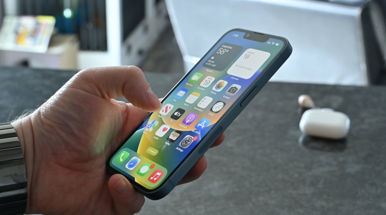 55435-112596-iphone-14-xl.jpg