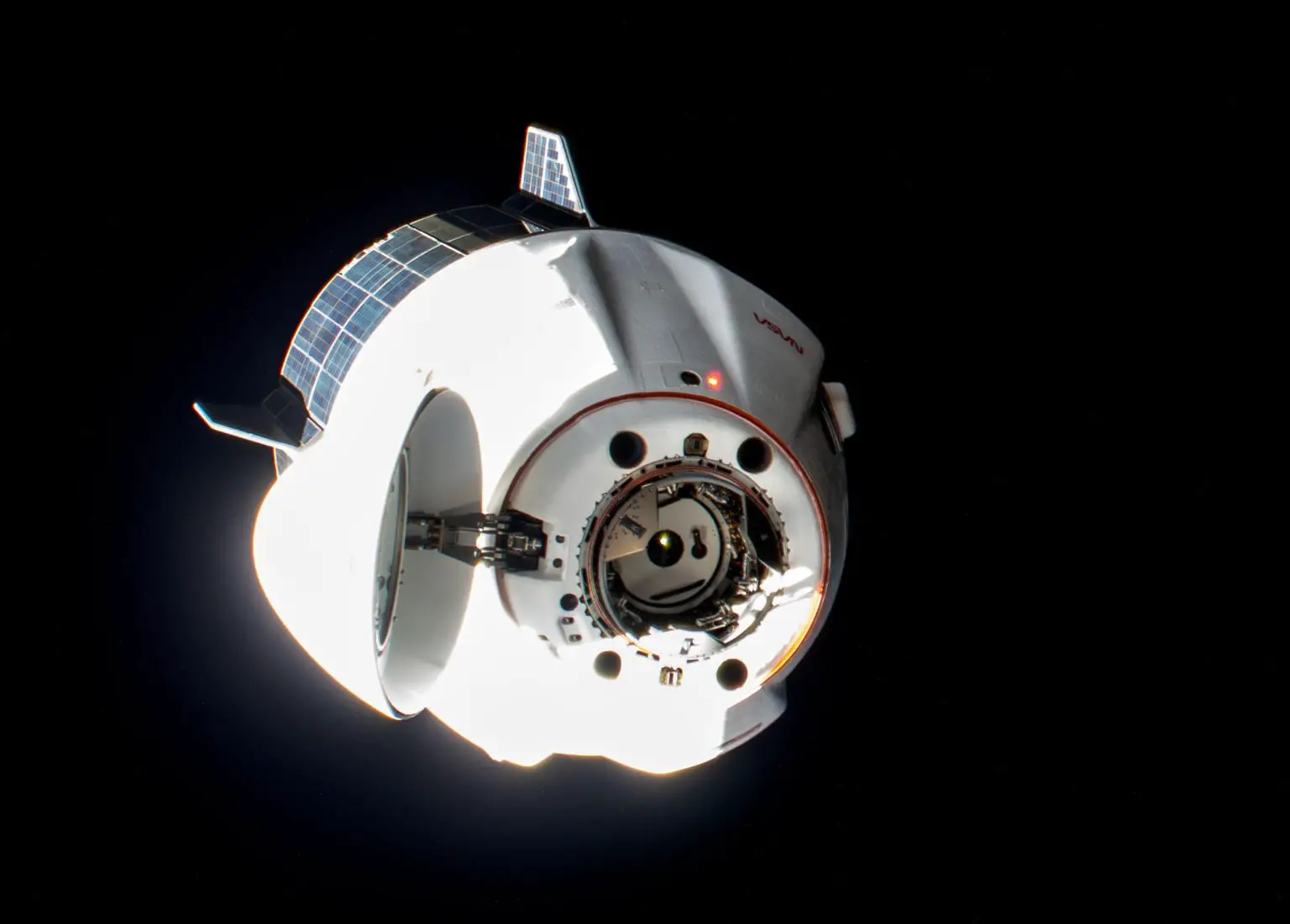 SpaceX-Crew-Dragon-Endeavour-With-Crew-6-Approaches-ISS-1536x1101.webp