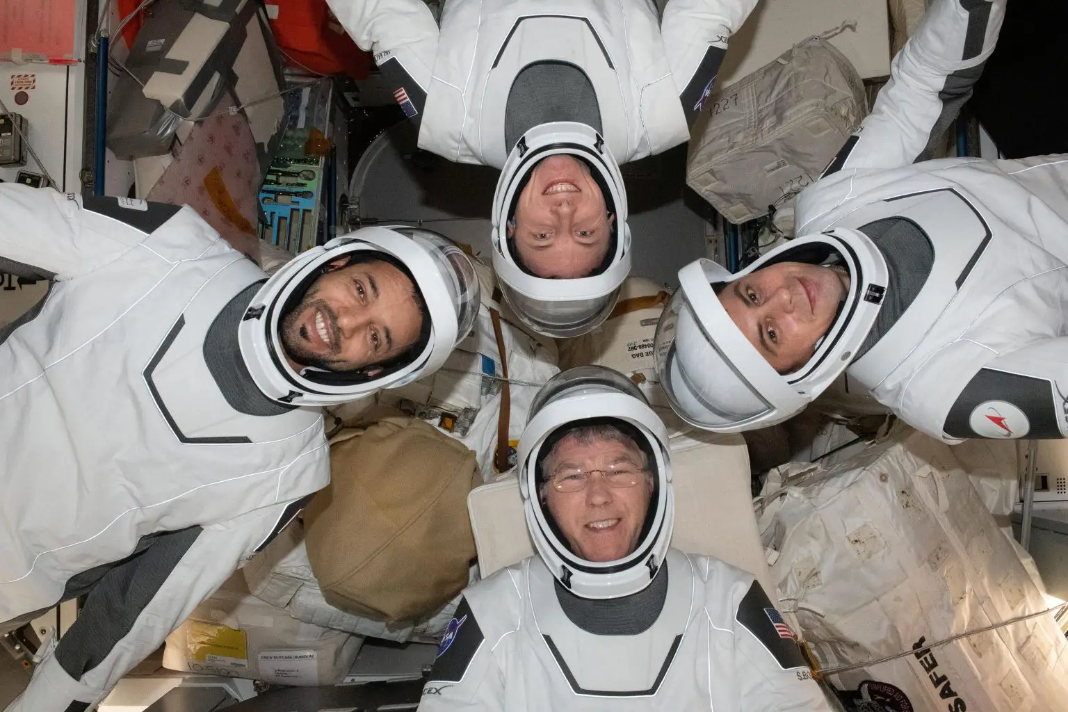 Expedition-69-Flight-Engineers-Pressure-Suits-1536x1024.webp