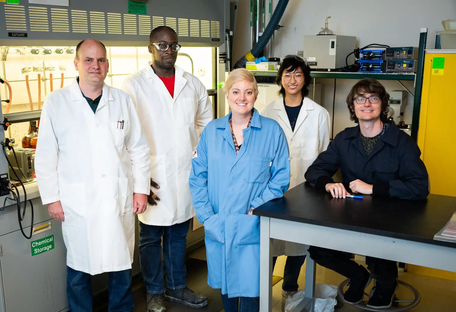 Durable-Materials-Researchers-Sandia-National-Laboratories-1536x1051.webp