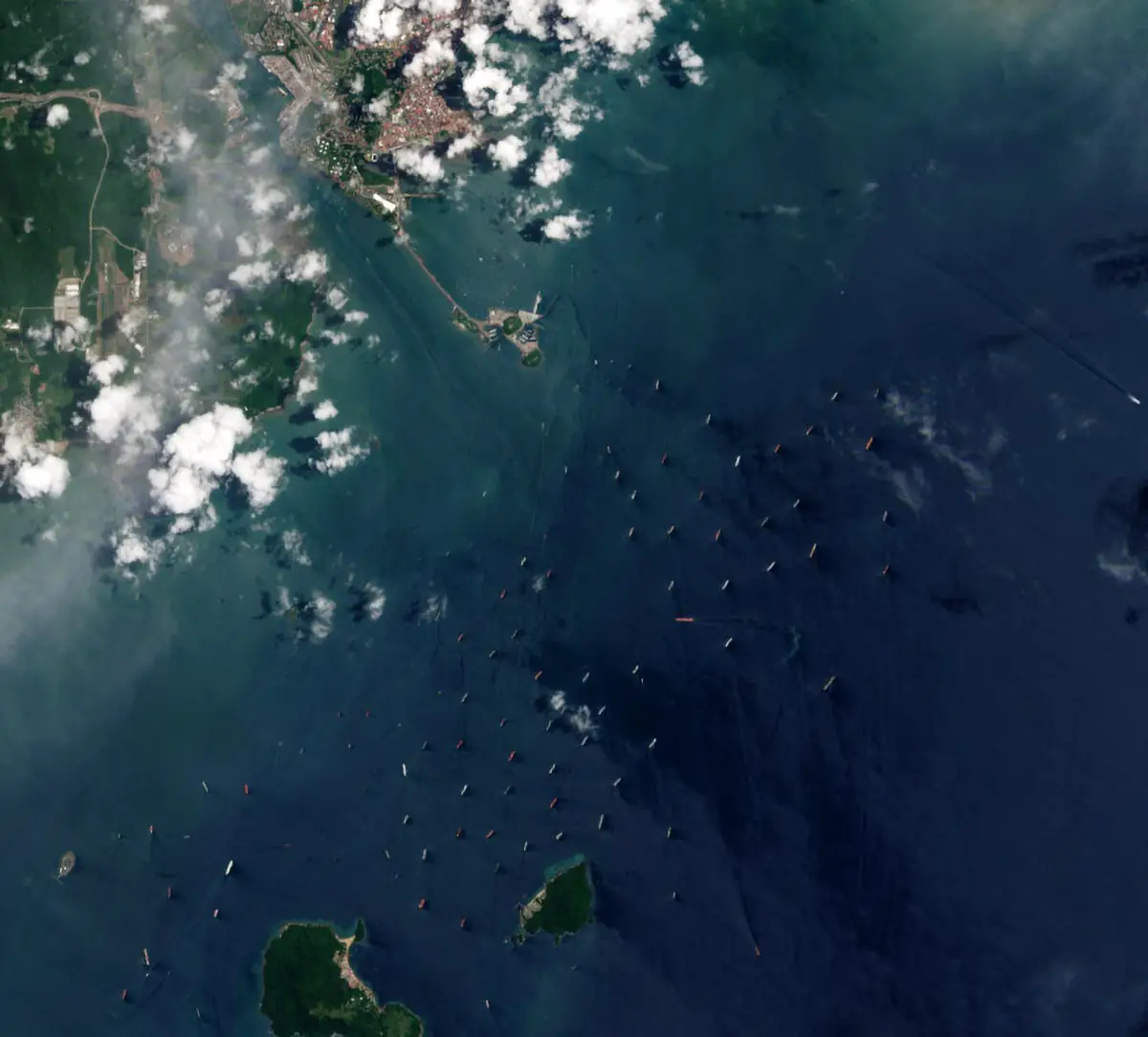 Panama-Canal-Traffic-Backup.webp