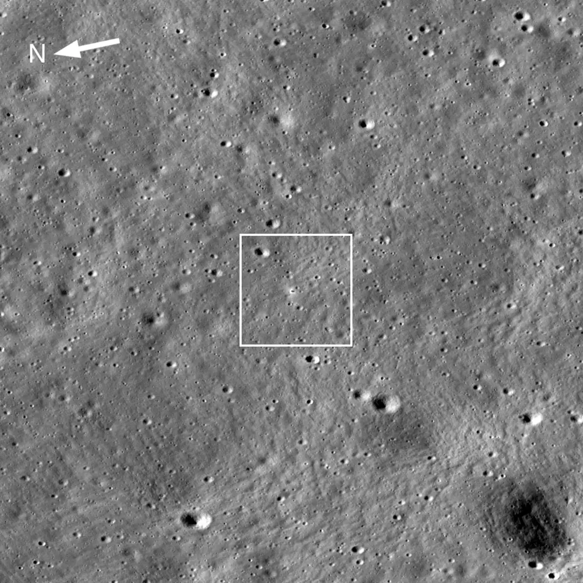 NASA-Lunar-Reconnaissance-Orbiter-Chandrayaan-3-Landing-Site-Annotated.webp