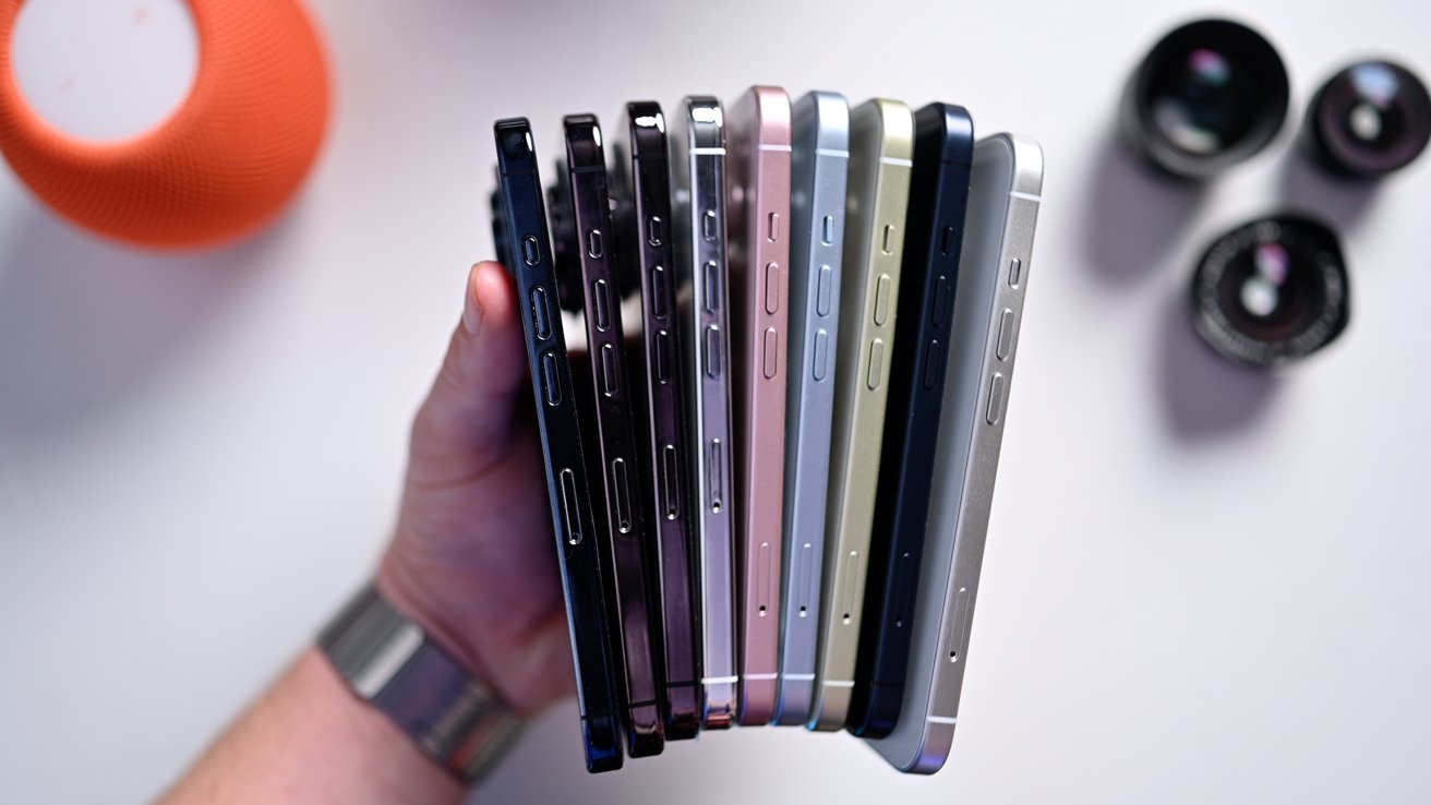 56199-114073-iPhone-15-and-iPhone-15-Pro-Sides-xl.jpg