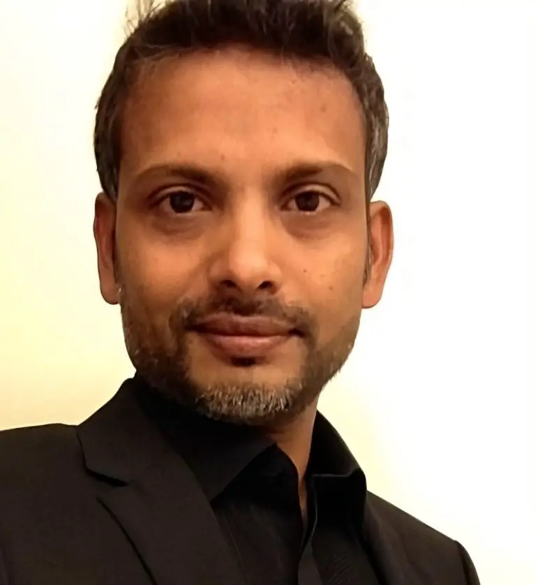 Muralee-Murugesu-768x838.webp