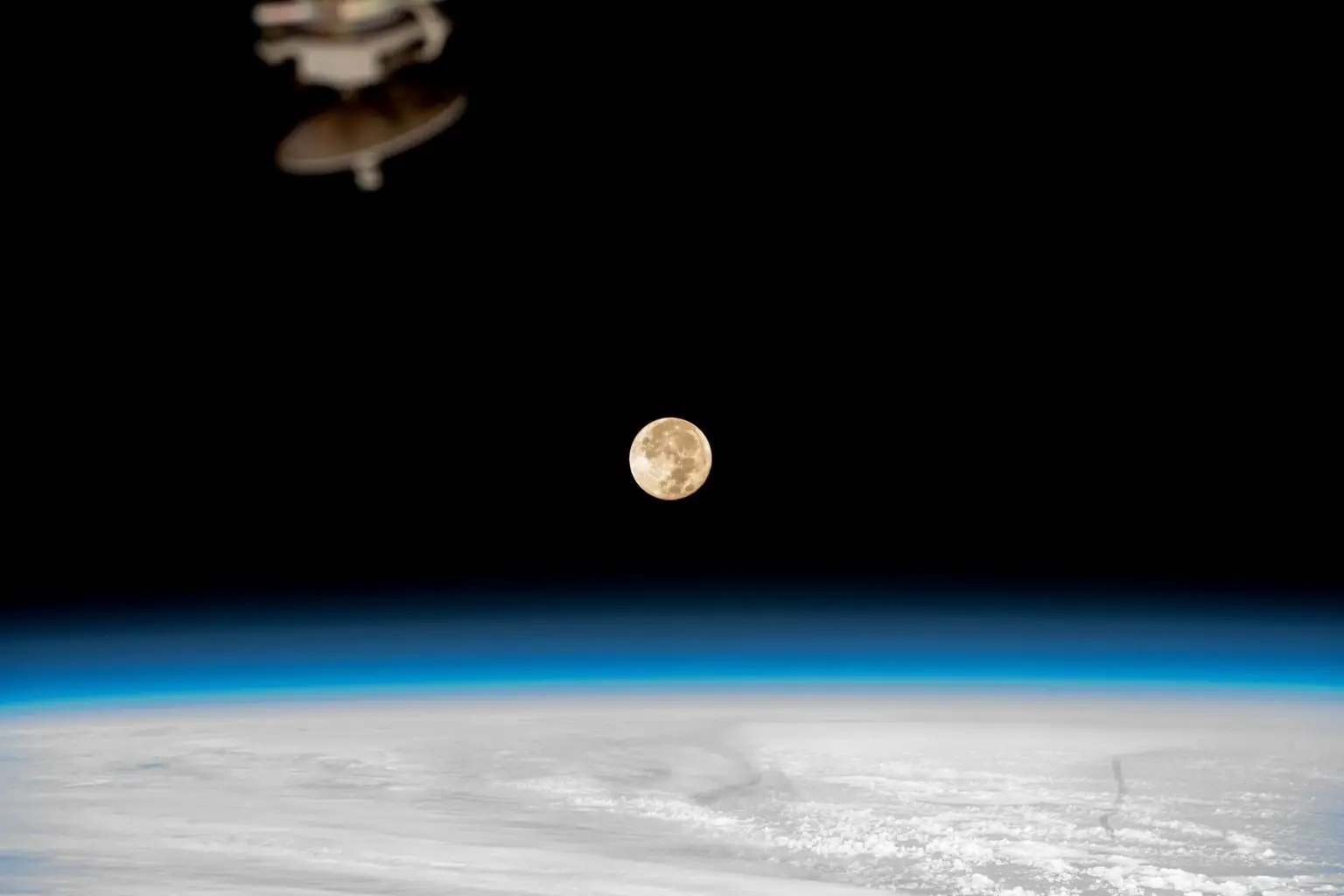 August-2023-Supermoon-1536x1024.webp