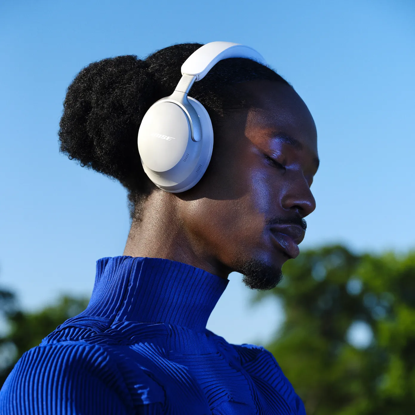 Bose-QuietComfort-Ultra-Headphones_10.webp