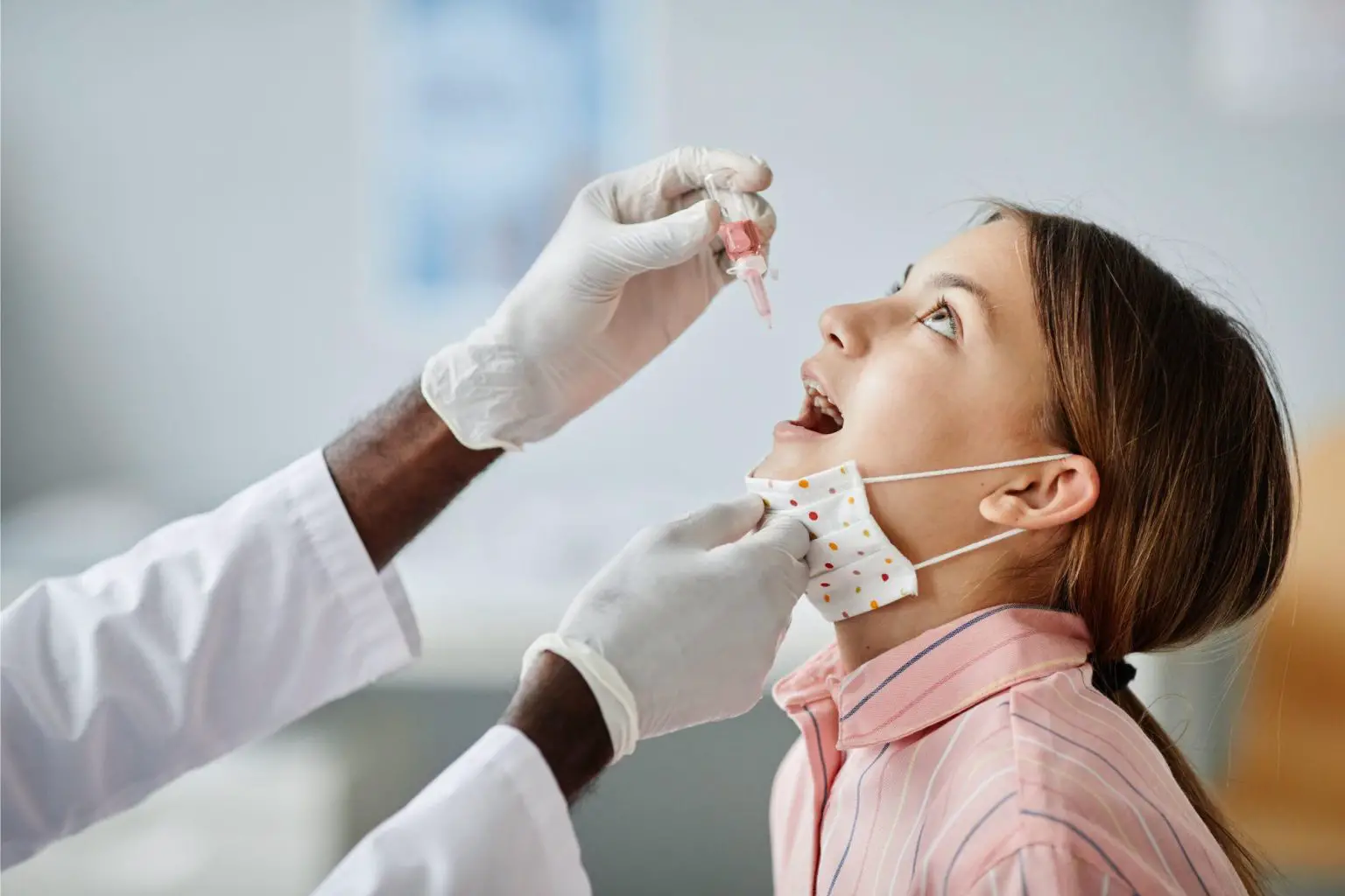 Child-Oral-Vaccine-1536x1024.webp