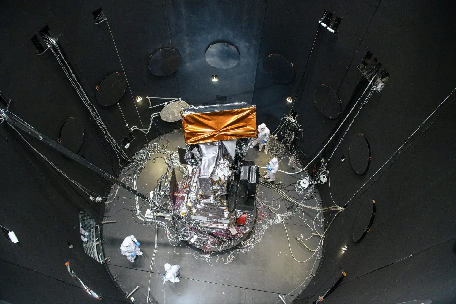 PACE-Satellite-Entering-Thermal-Vacuum-Chamber-1536x1024.webp
