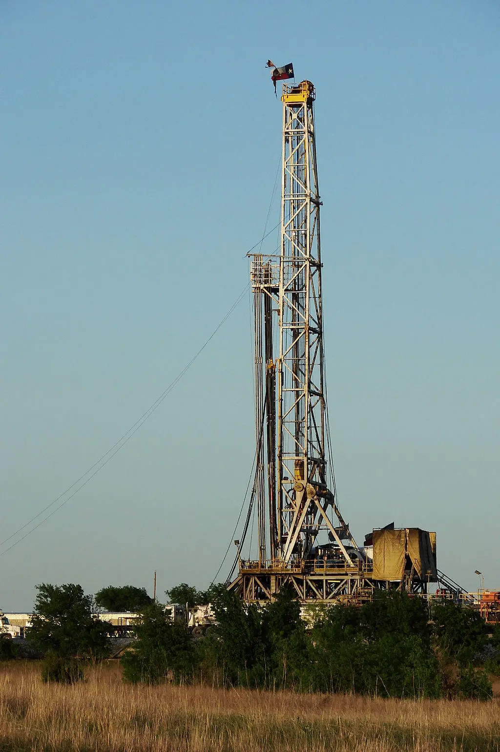Shale-Gas-Drilling-Rig.webp
