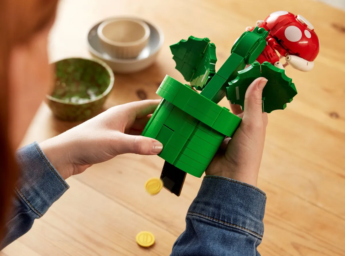 lego_piranha_2.webp
