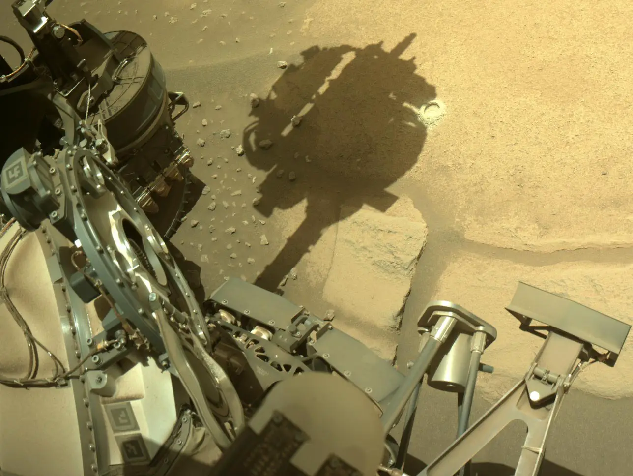 Mars-Perseverance-Sol-915.webp
