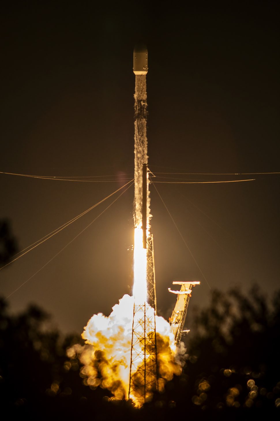 SPACEX-FALCON-9-STARLINK-LAUNCH-SEPTEMBER-2023-3-971x1456.jpeg