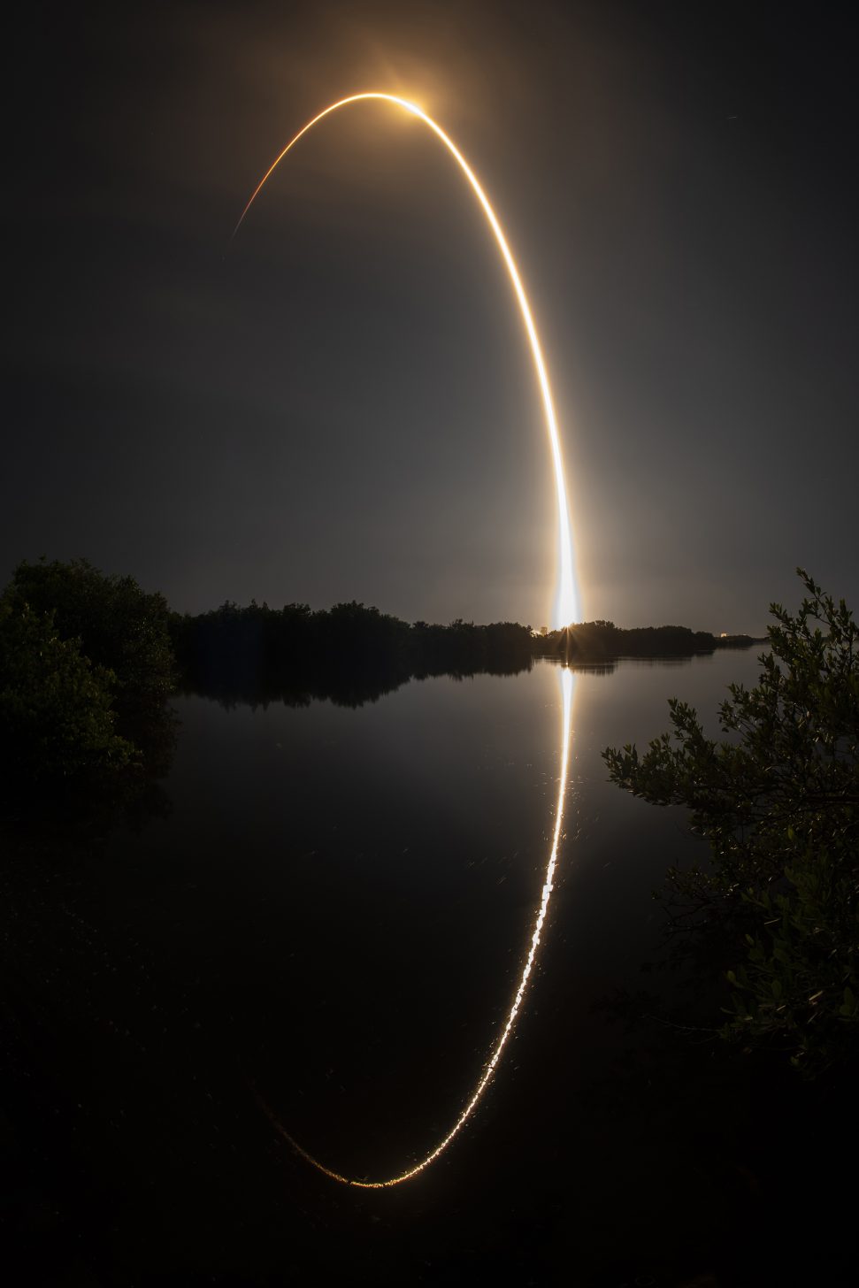 SPACEX-FALCON-9-STARLINK-LAUNCH-SEPTEMBER-2023-1-971x1456.jpeg