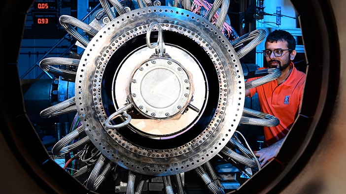 ROLLS-ROYCE-HYDROGEN-ENGINE-TEST-1.jpg