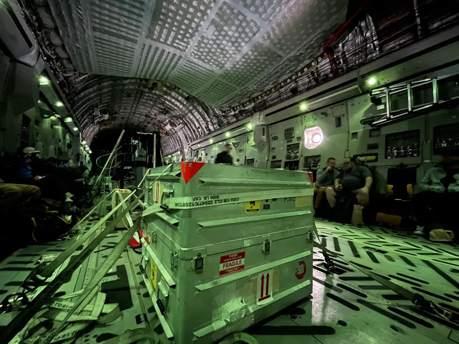 OSIRIS-REx-Sample-Canister-US-Air-Force-C-17-Aircraft-1536x1152.webp