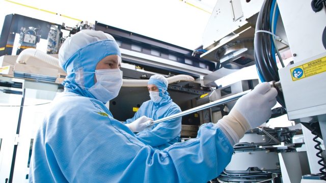 ASML-Implementation-Lens-TWINSCAN-640x360.jpg