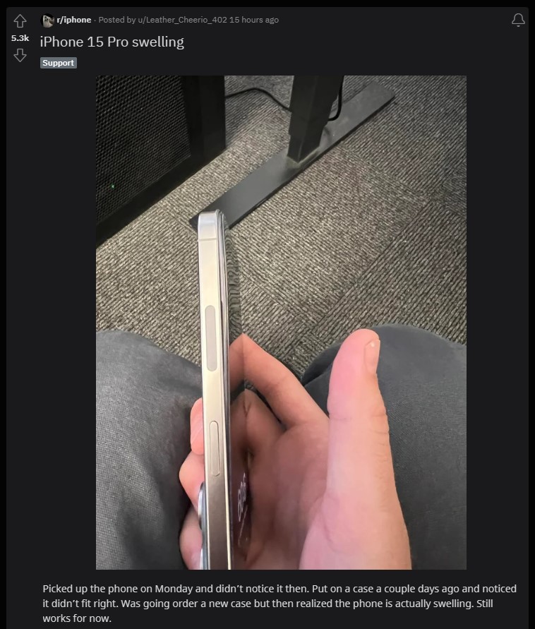 iPhone-15-Pro-battery-swollen-2.jpg