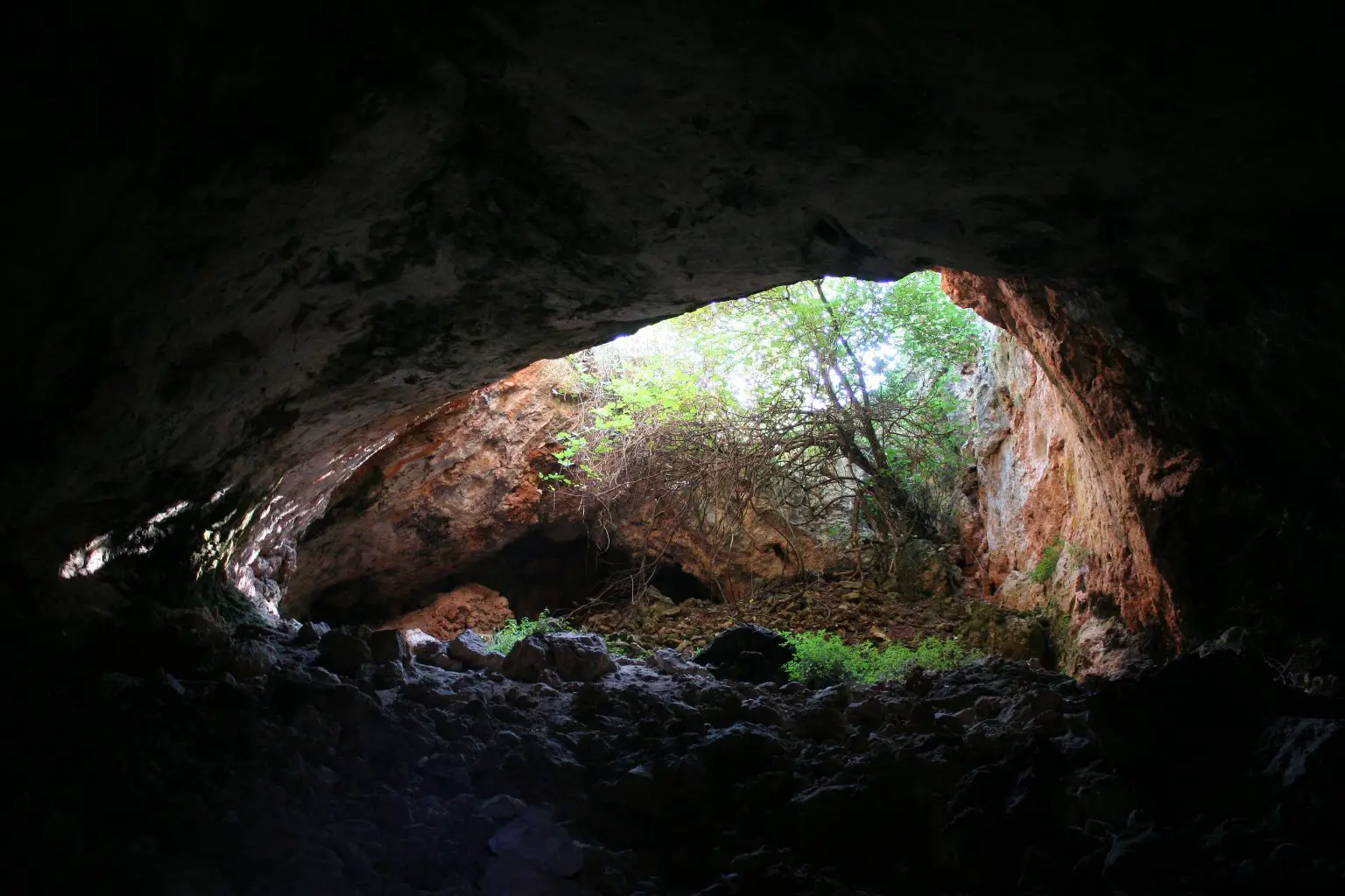 Marmoles-Cave-Entrance-1536x1024.webp