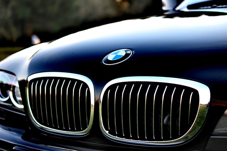 1696182564_bmw_car_front_grill_story.jpg