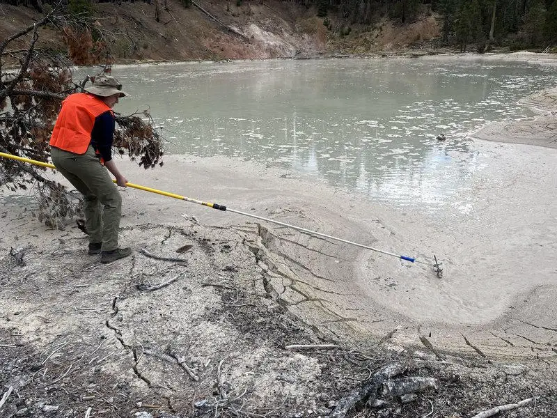 Researchers-Obtain-Sample-From-Geothermal-Lake.webp