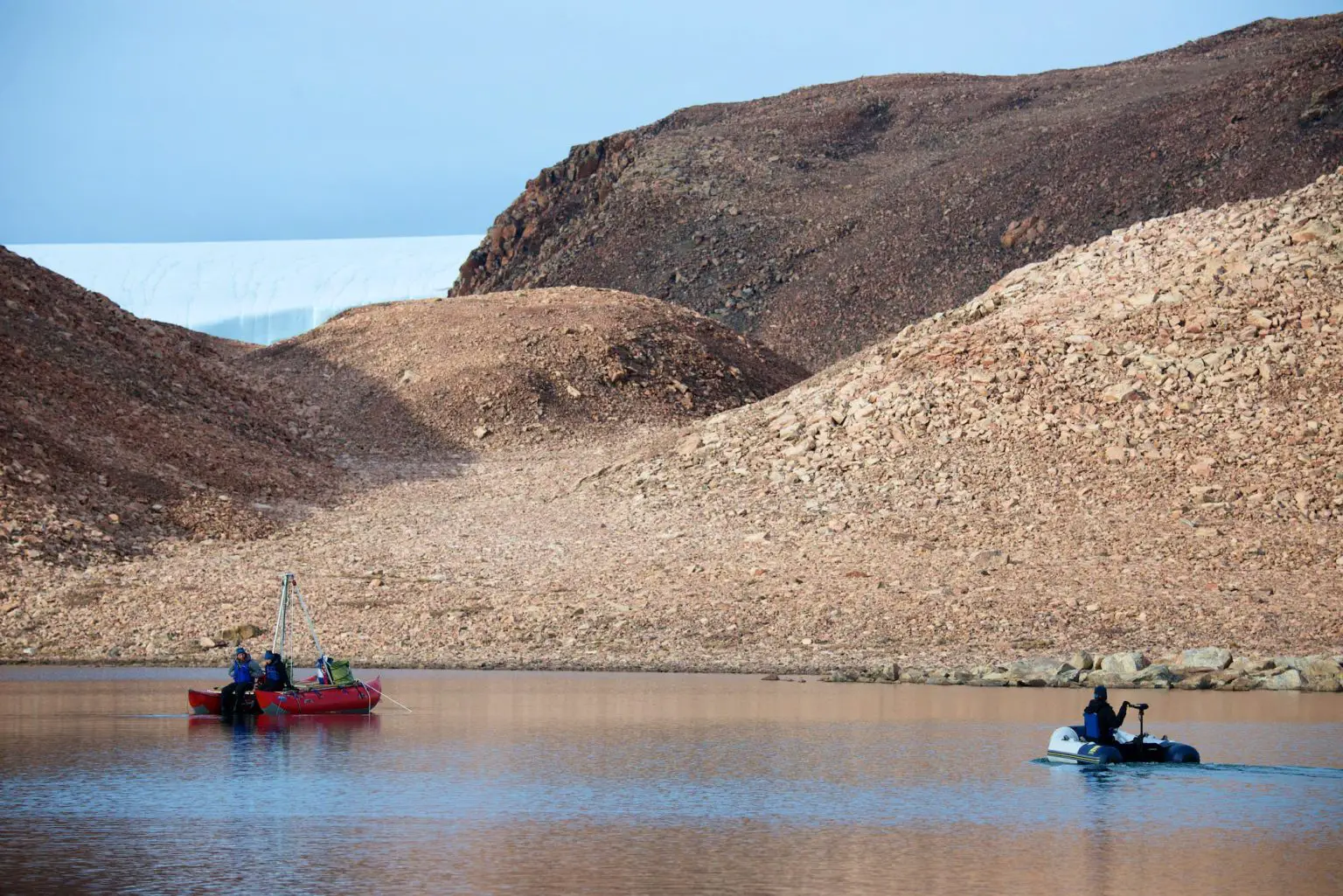 Wax-Lips-Lake-on-Northwest-Greenland-1536x1025.webp