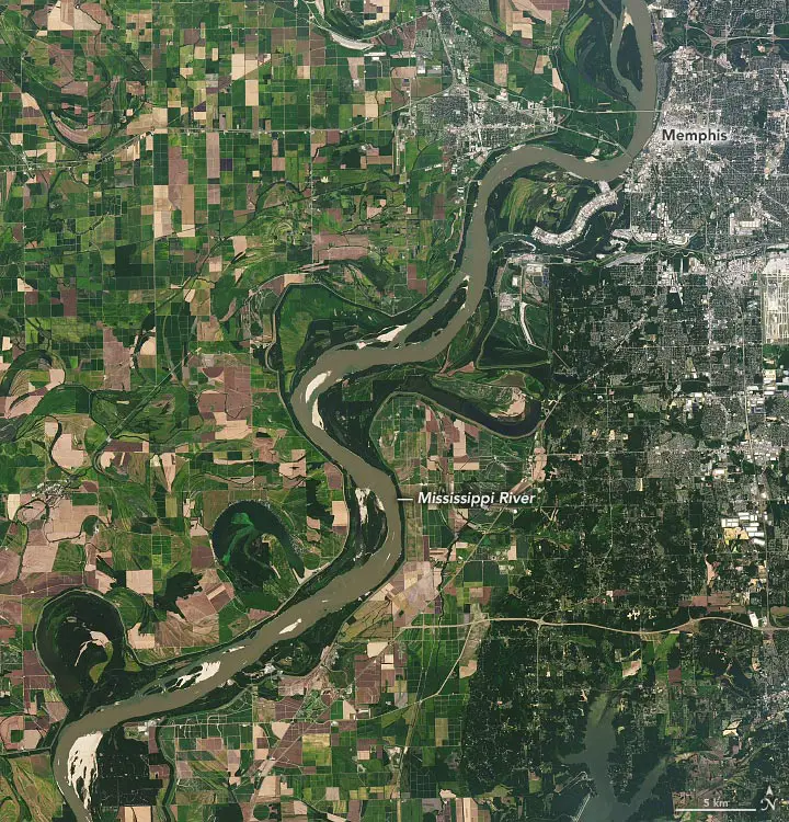 Mississippi-River-September-2021-Annotated.webp