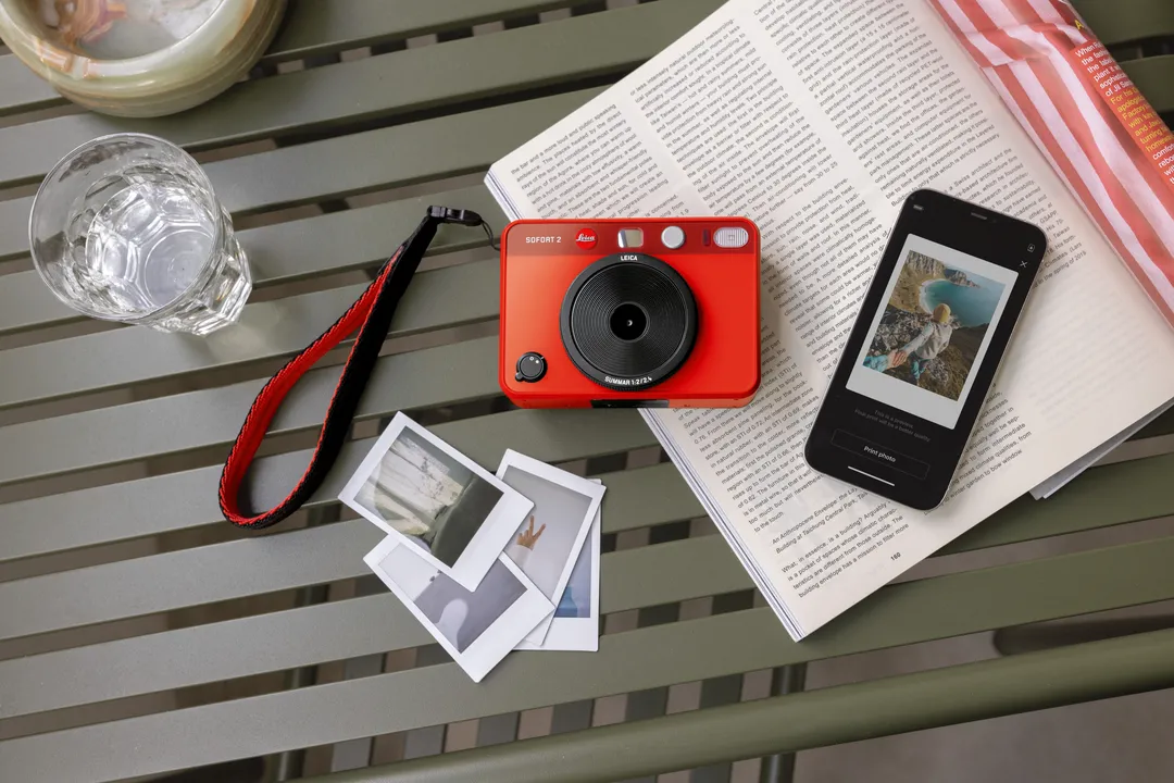 Leica_SOFORT2_ambient15.webp