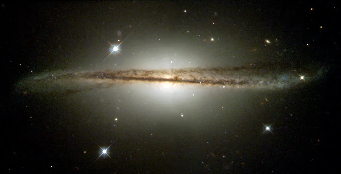 Edge-On-Galaxy-ESO-510-G13.webp