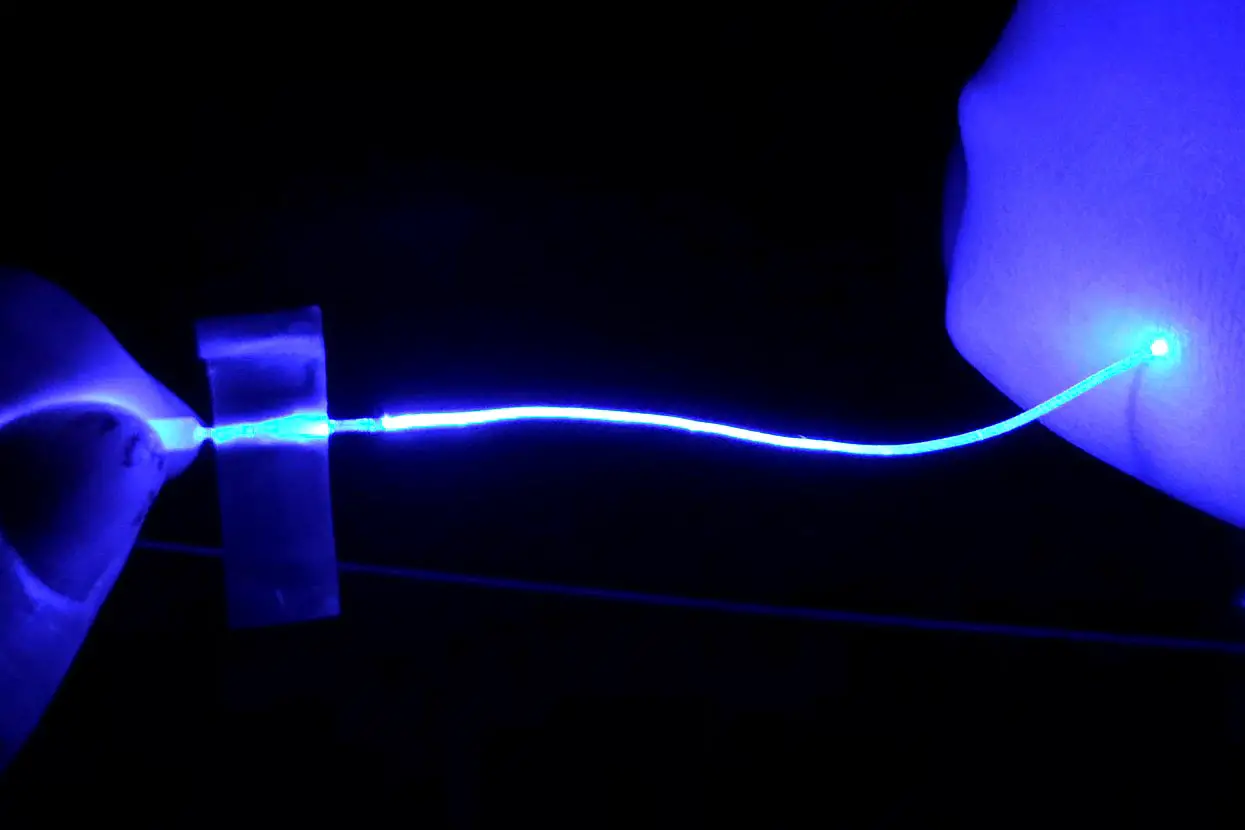 Soft-Hydrogel-Optical-Fiber-Stimulates-Peripheral-Nerves.webp