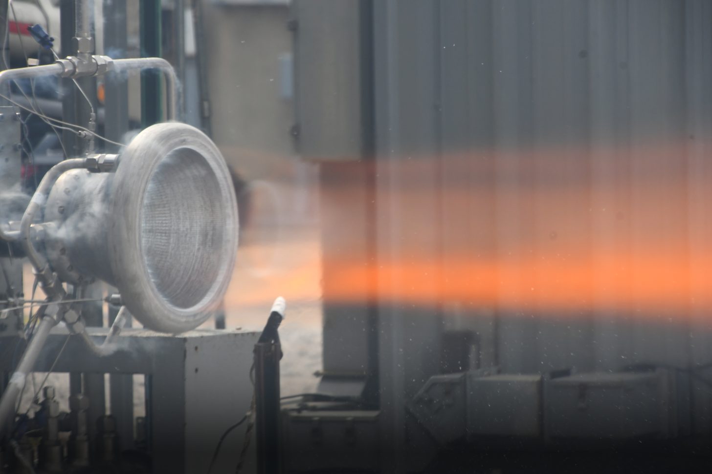ramfire-nozzle-hot-fire-testing-nasa-msfc-1-1456x971.jpg