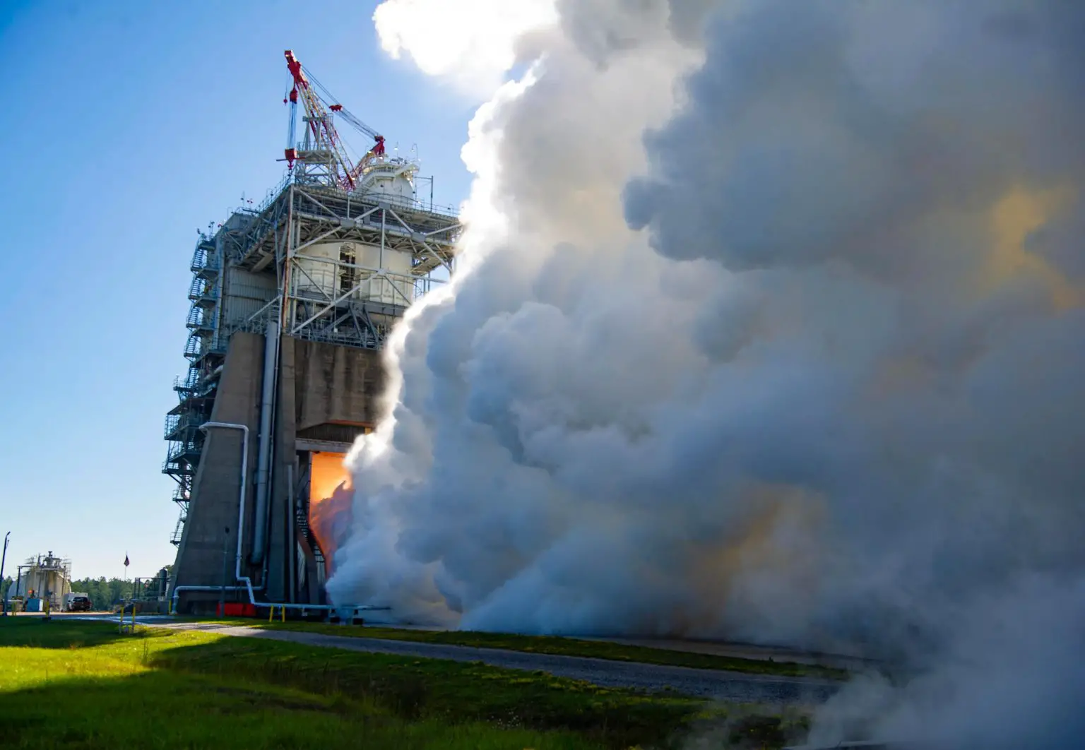 NASA-Full-Duration-Hot-Fire-New-RS-25-Certification-Test-Series-1536x1062.webp