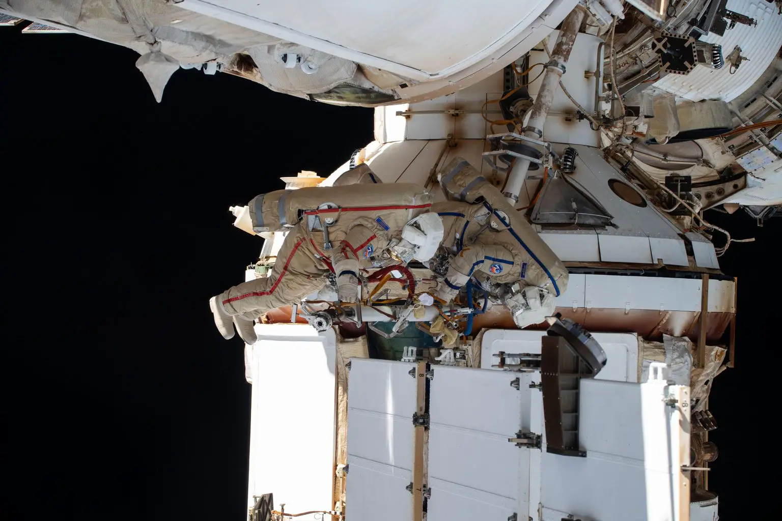 Roscosmos-Spacewalkers-Oleg-Kononenko-and-Nikolai-Chub-1536x1024.webp