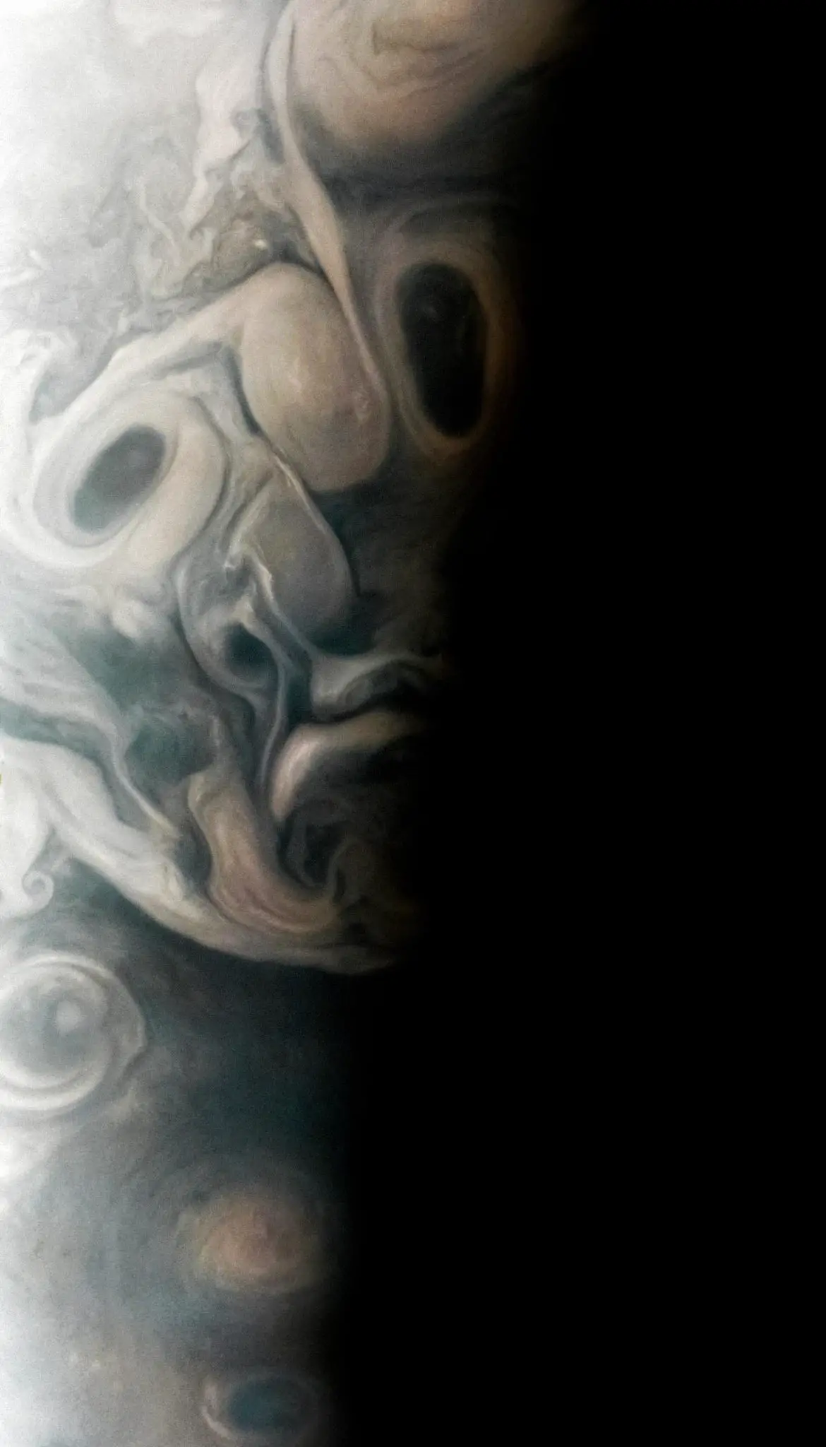 NASA-Juno-Mission-Eerie-Face-on-Jupiter-1170x2048.webp