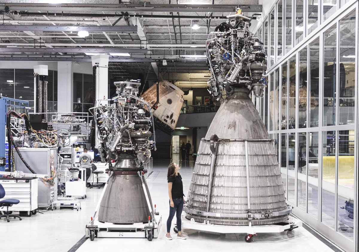 SPACEX-RAPTOR-ENGINE-STARSHIP-NASA.jpeg