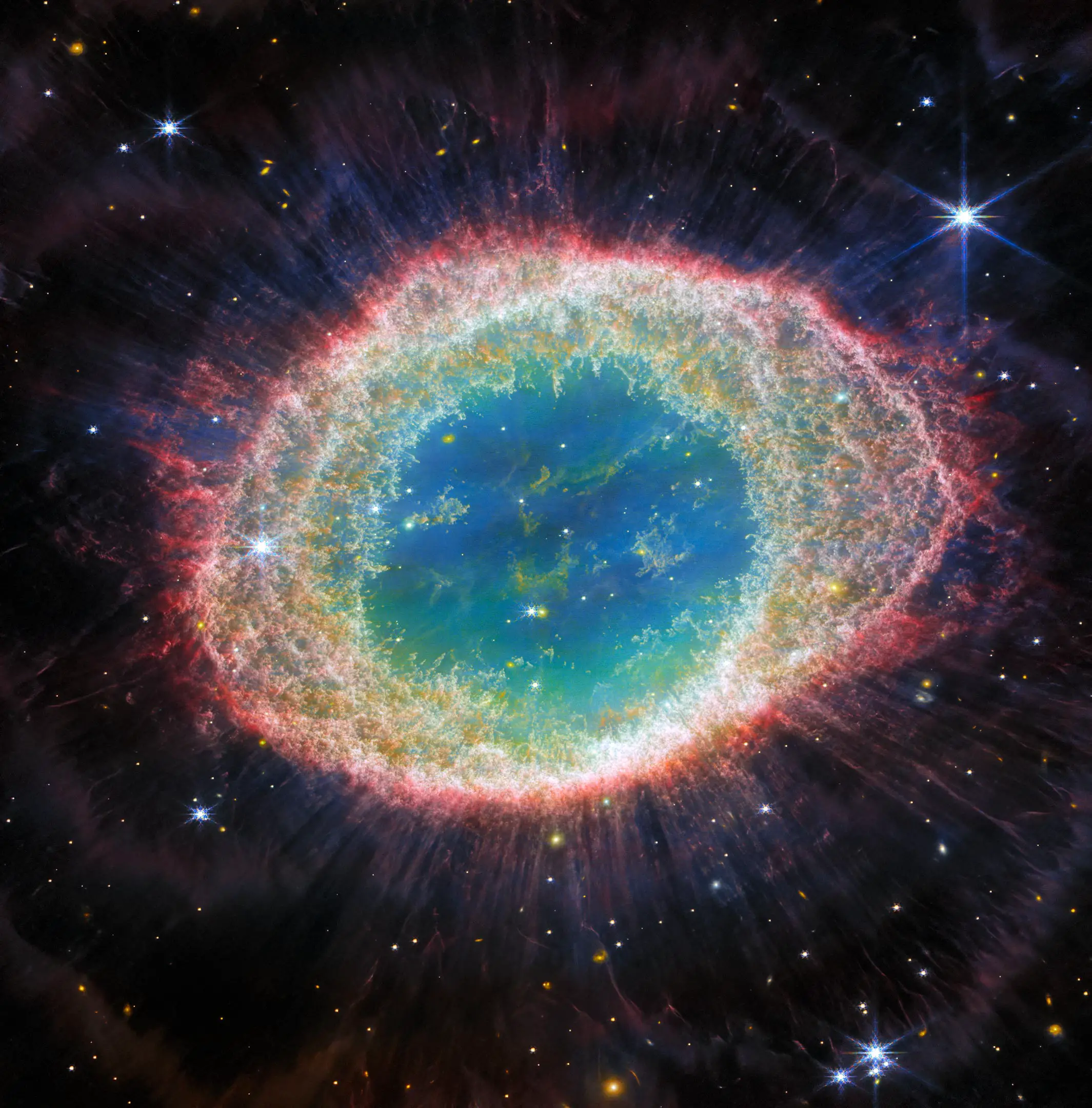 Ring-Nebula-Webb-NIRCam-Image.webp