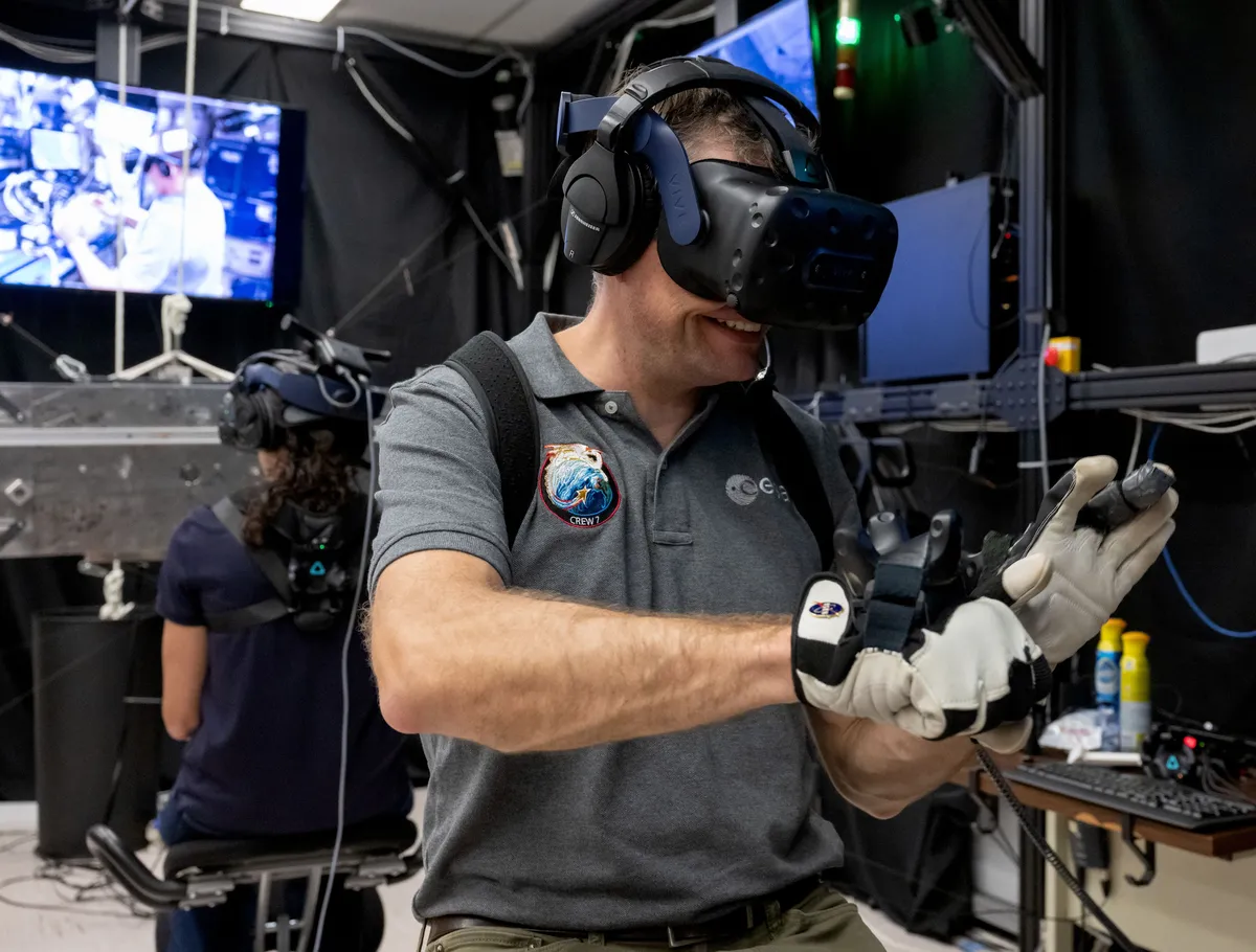 NASA_training_at_Johnson_Space_Centre.webp