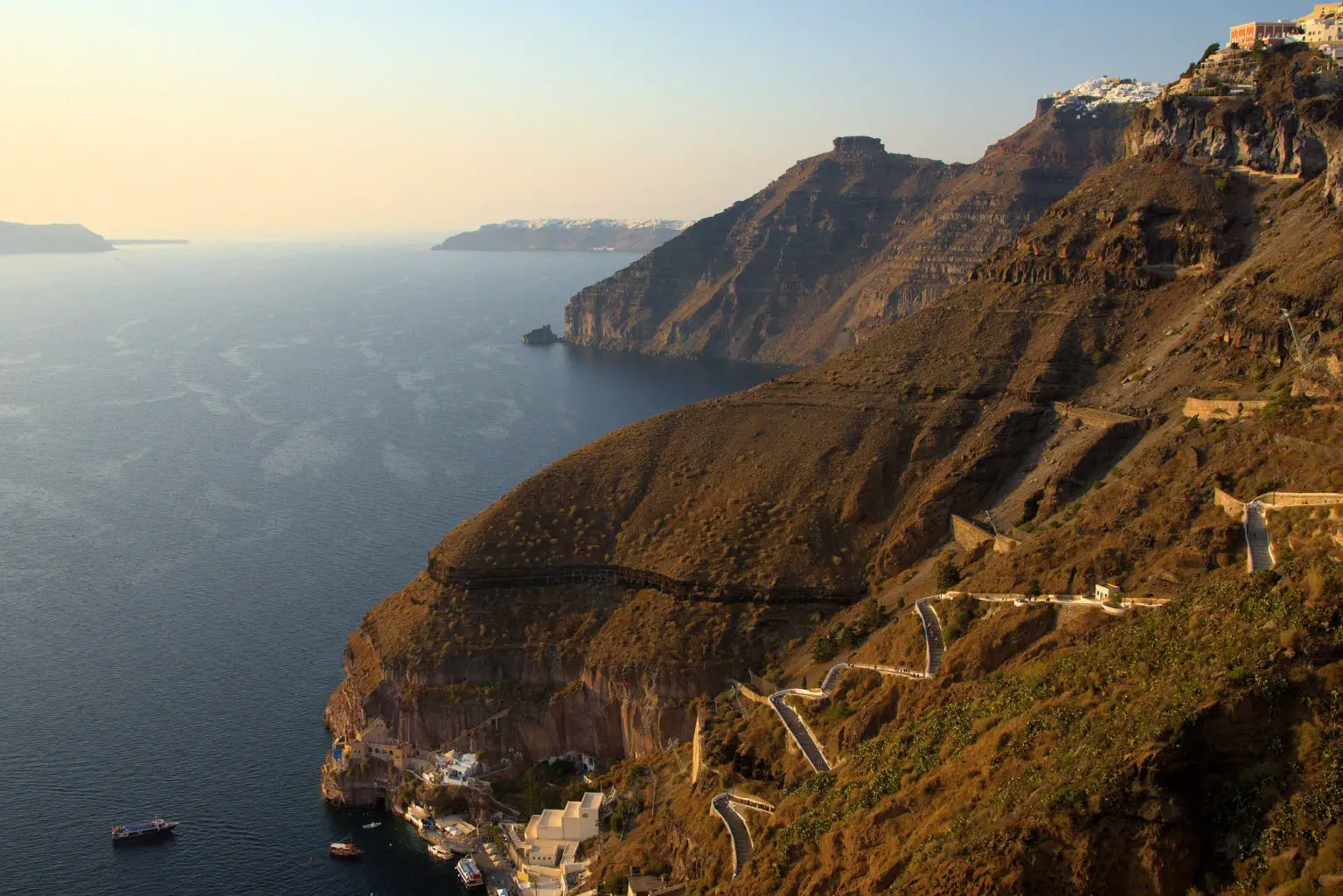 Santorini-Caldera-1-1536x1025.webp