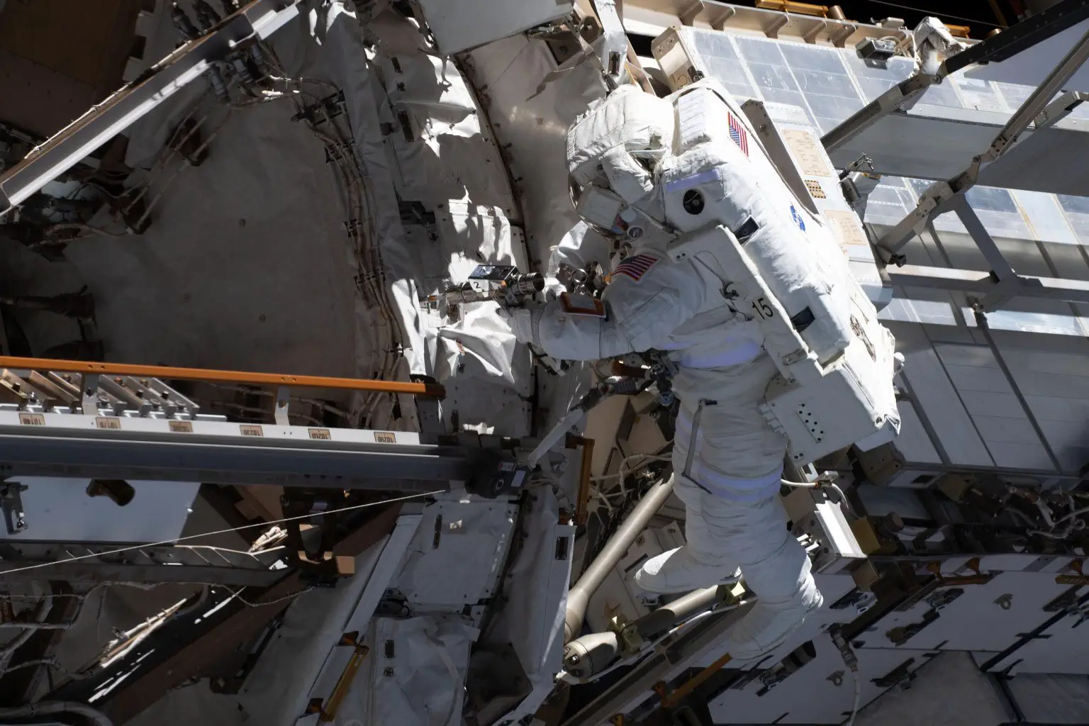Astronaut-Loral-OHara-Conducts-Spacewalk-1536x1024.webp