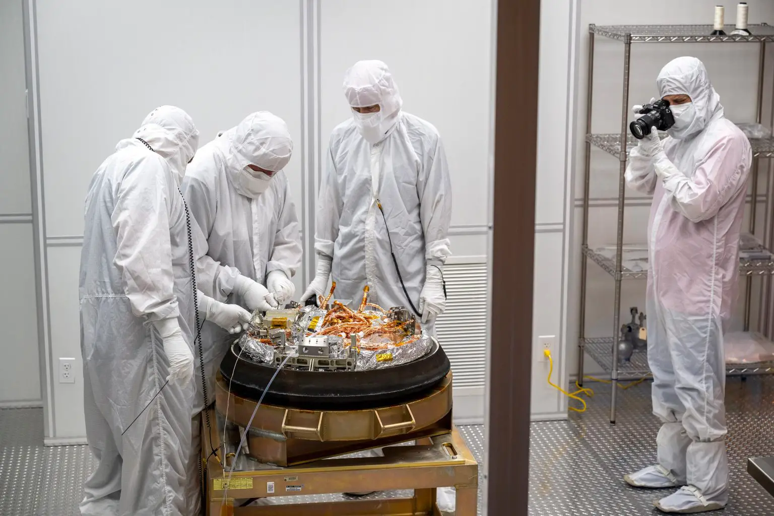 Curation-Teams-Process-Sample-Return-Capsule-NASA-OSIRIS-REx-1536x1024.webp