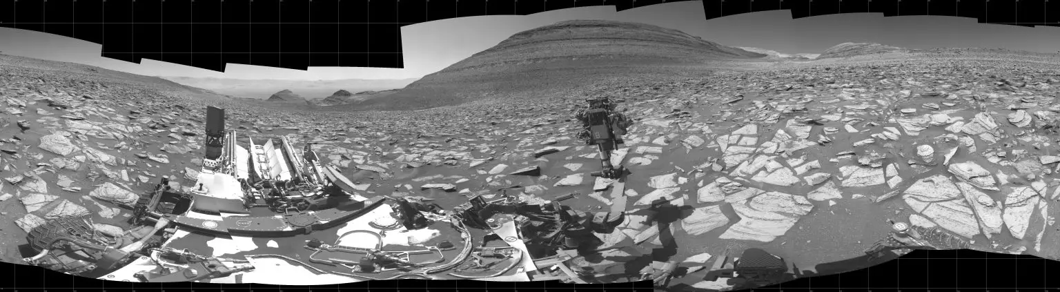 Curiosity-Mars-Rover-View-Around-Sequoia-1536x423.webp