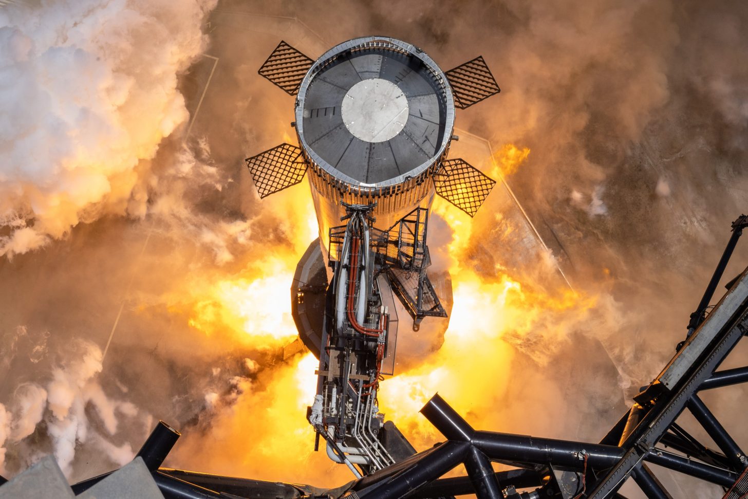 SPACEX-STARSHIP-SUPER-HEAVY-STATIC-FIRE-AUGUST-2-1456x971.jpeg