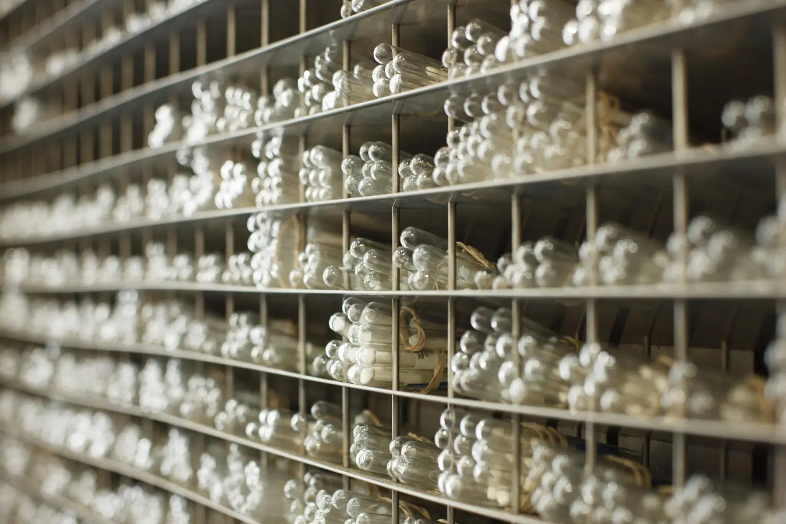 Natural-Products-Discovery-Center-Glass-Vials-1536x1024.webp