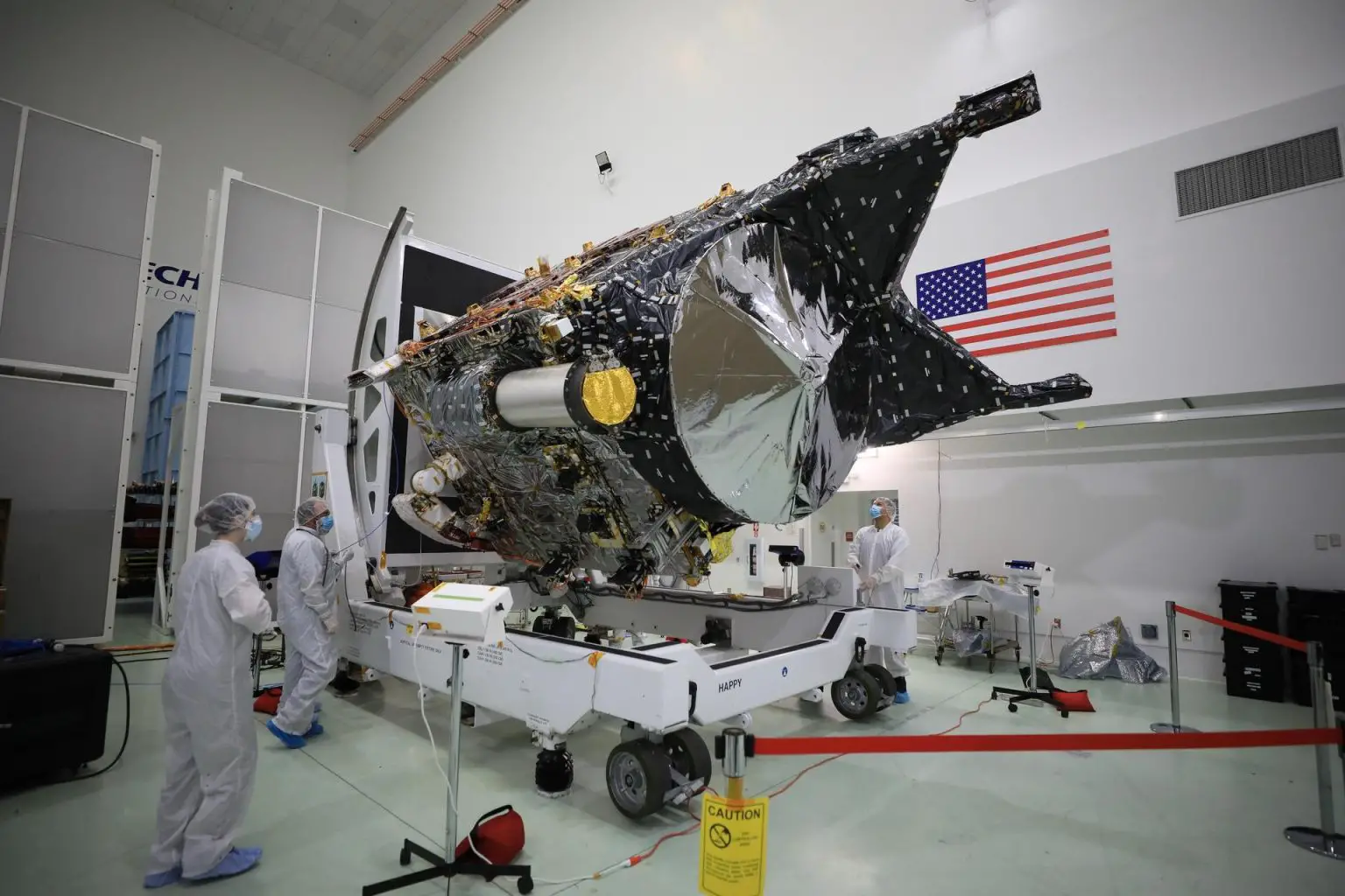 NASA-Psyche-Spacecraft-in-Clean-Room-1536x1024.webp