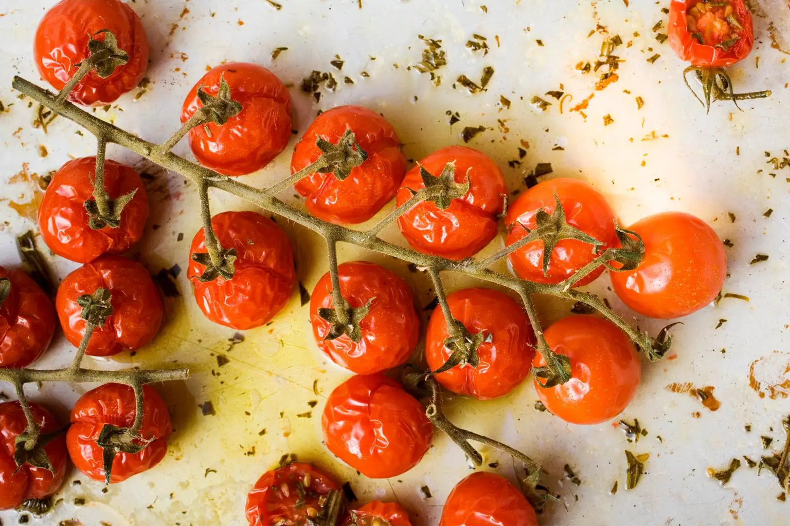Grilled-Cherry-Tomatoes-1536x1024.webp