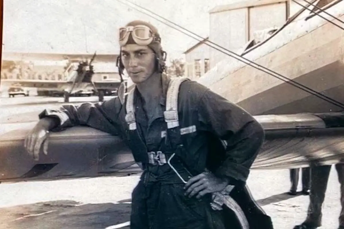 US-Army-Air-Forces-USAAF-2nd-Lt-Gilbert-Haldeen-Myers-Crop.webp